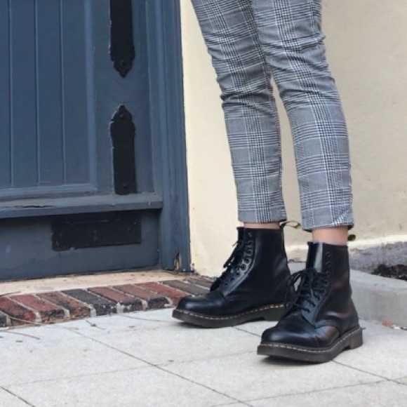 Dr. Martens Shoes - Dr. Martens 1460 in Men’s 9 Women’s 10.5